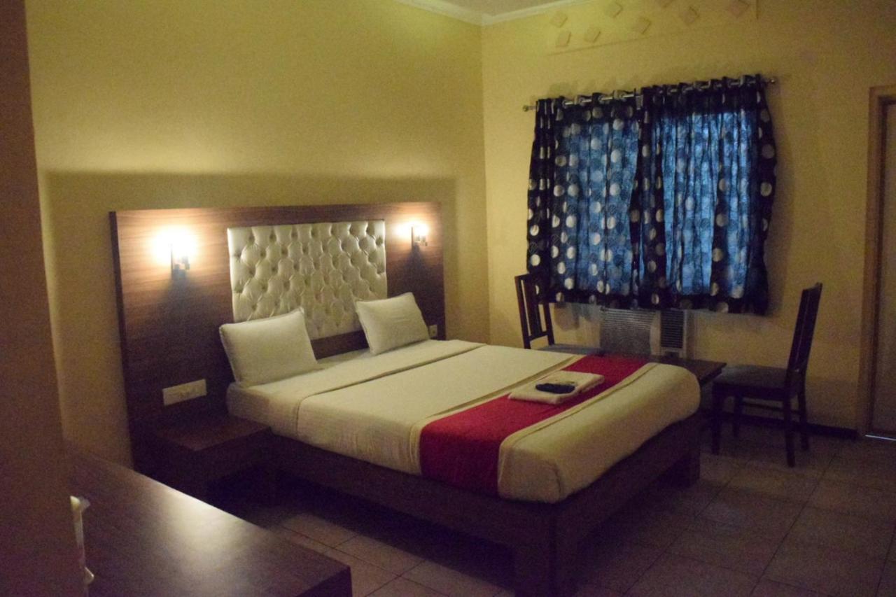 Kudla Rasa Prakash Hotel Mangalore Exterior photo